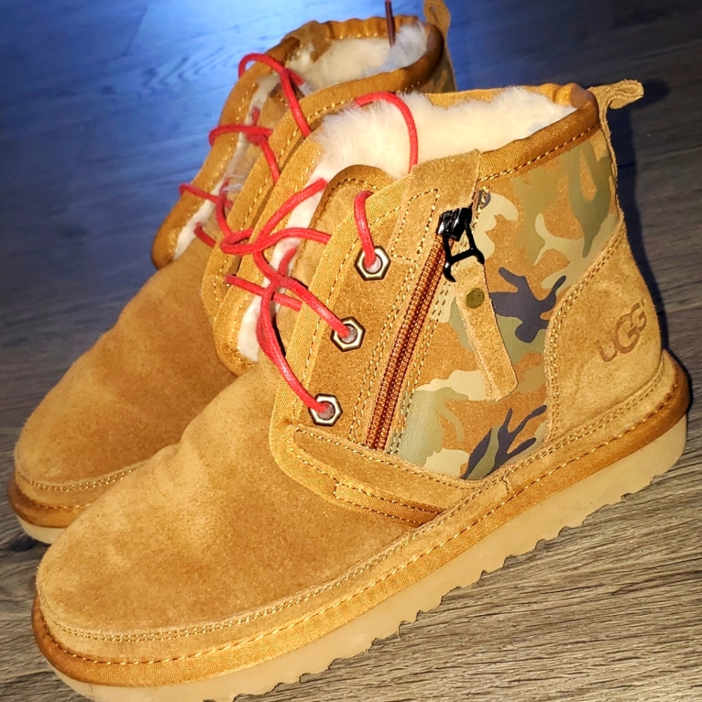 Ugg chestnut, camo neumels